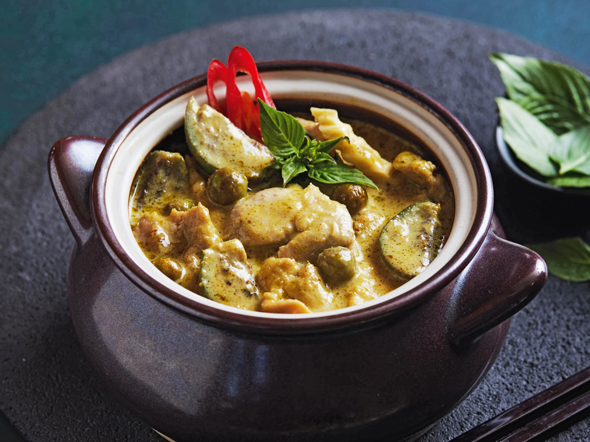 Pai green hot sale curry